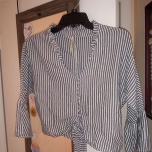 Cropped top NWOT. FINAL PRICE.